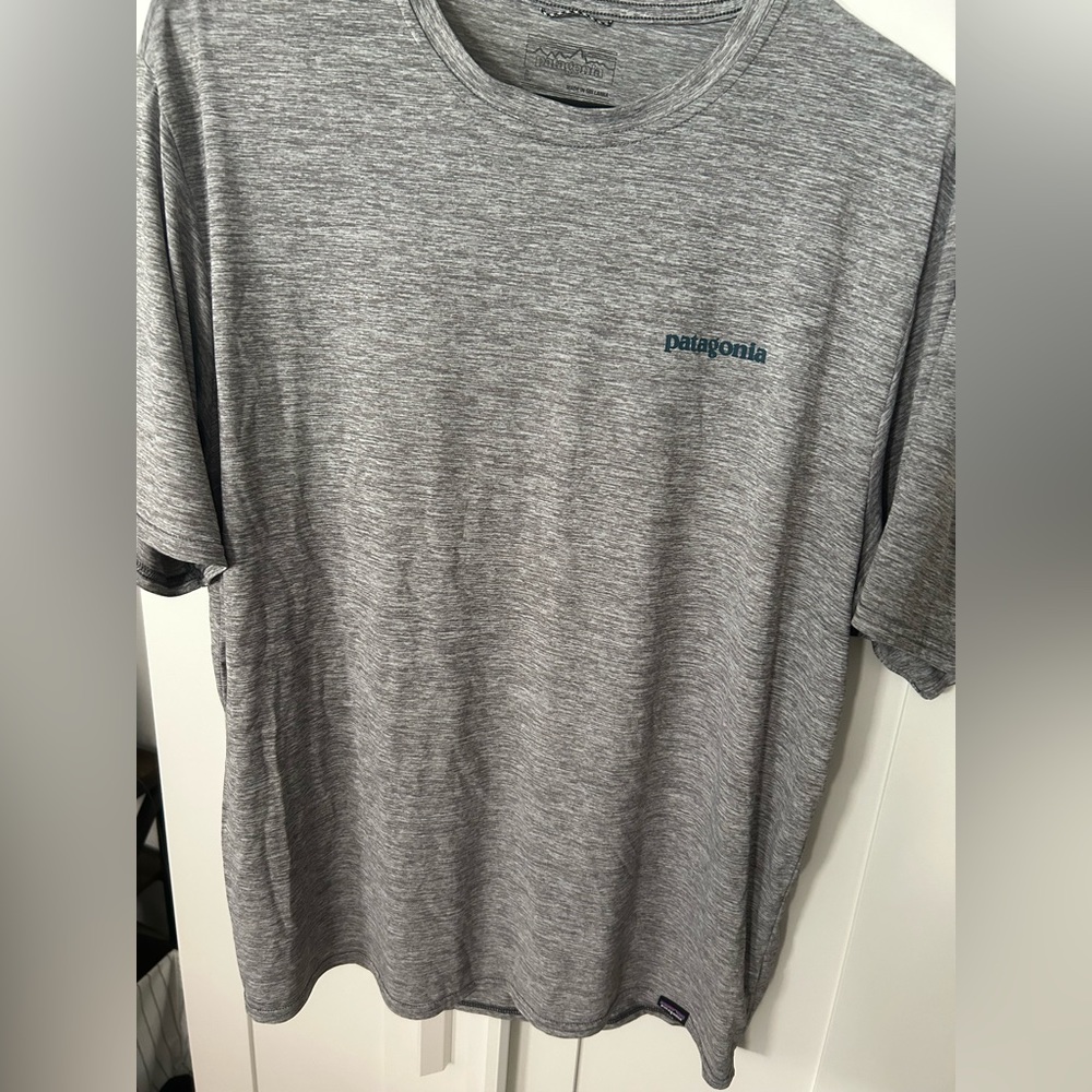 Patagonia Capilene Cool Daily T Shirt - men’s Large